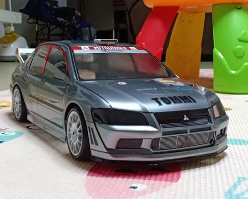 ����ң��ģ�ͳ�(RC Crawler)